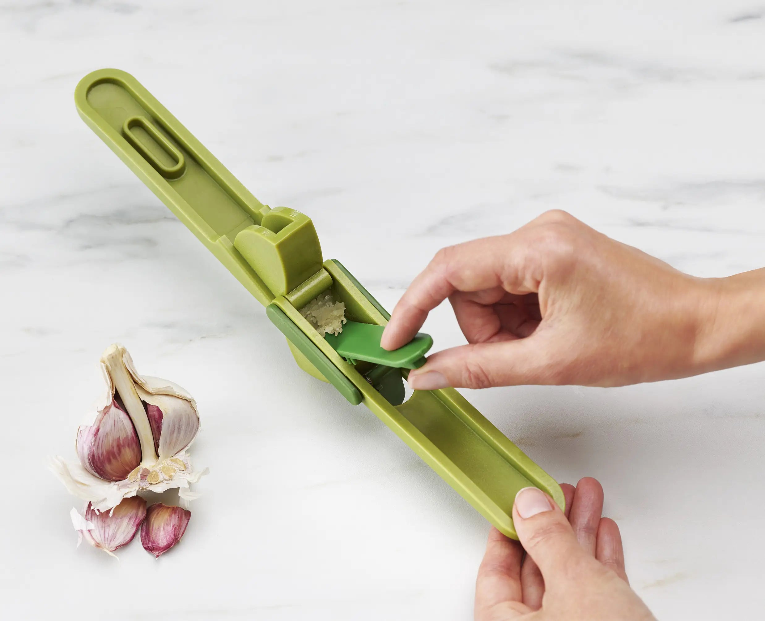 CleanForce™ Green Garlic Press