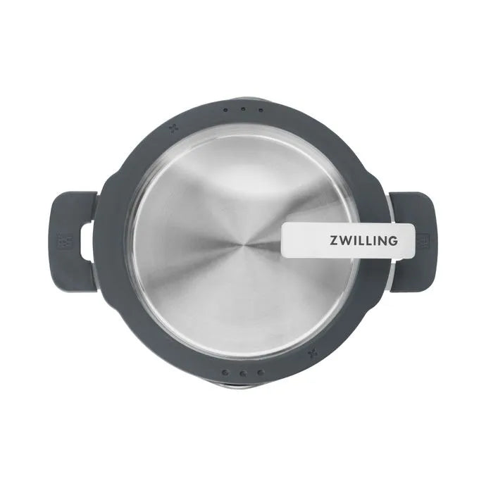 CAÇAROLA EM AÇO INOXIDÁVEL 20 CM