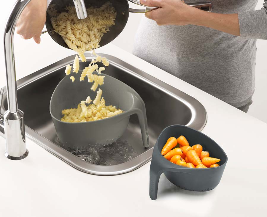 Nest™ 2-piece Grey Colander Set