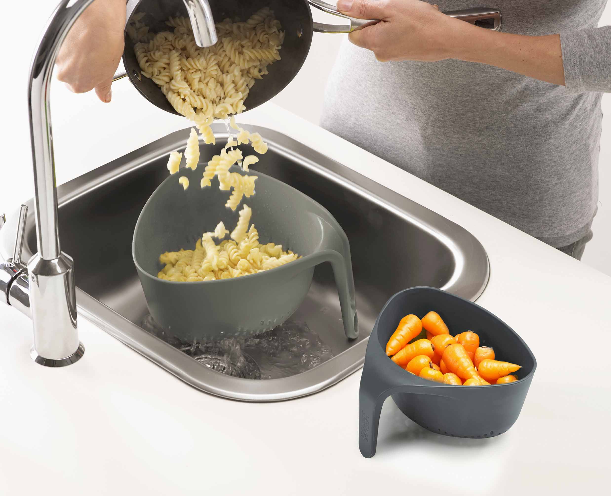 Nest™ 2-piece Grey Colander Set