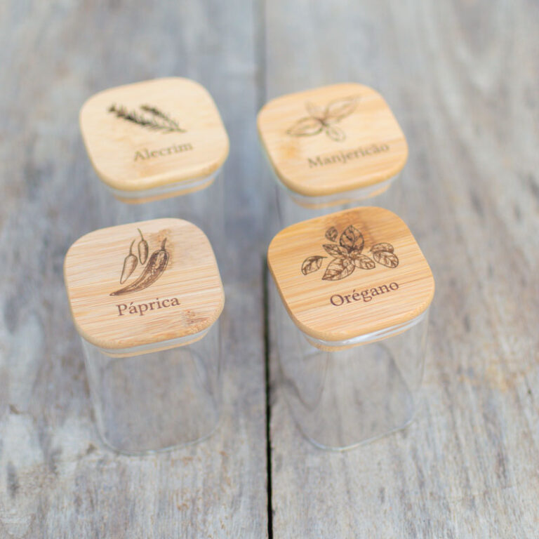 PEDIDO ANA - CESTO + 15 POTES + BANDEJA + 15 COLHERES